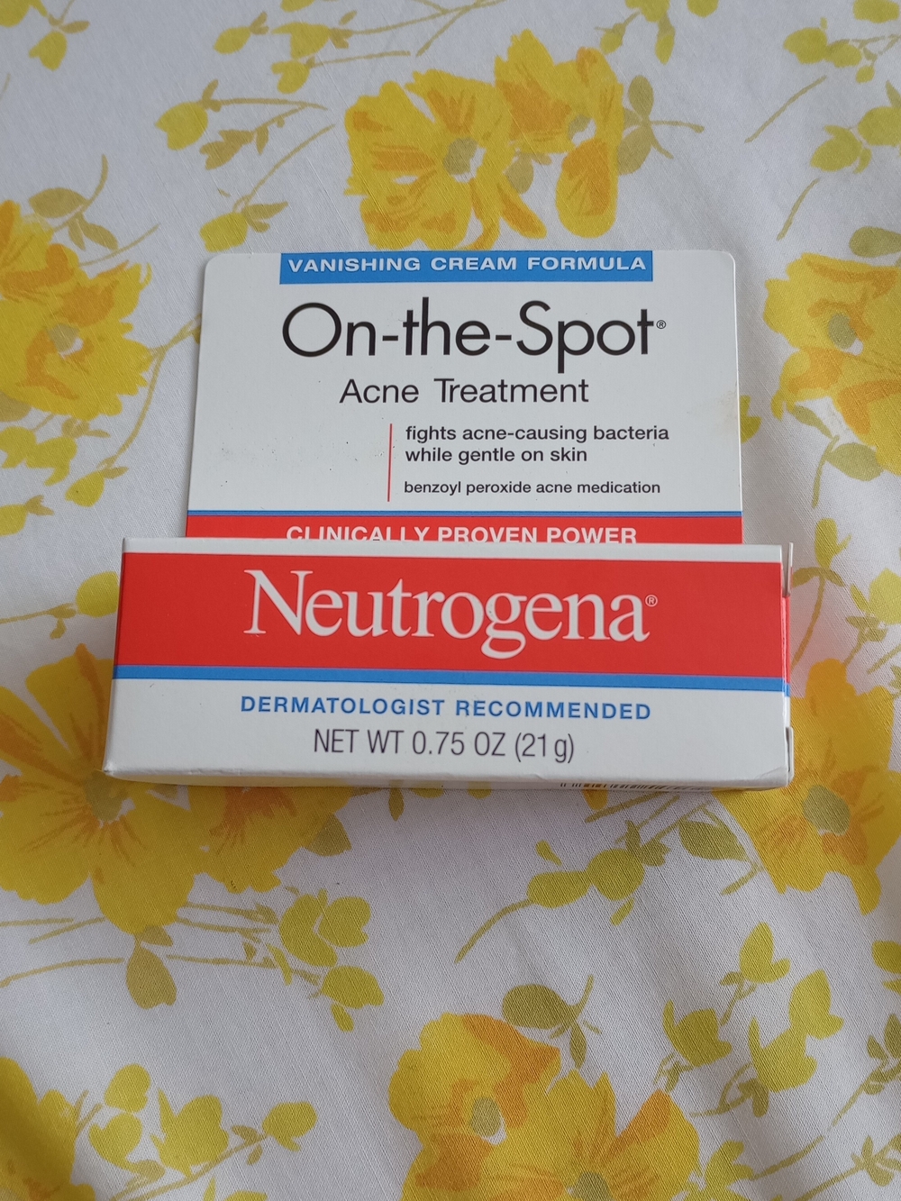 Neutrogena On-the-Spot Acne Treatment - White